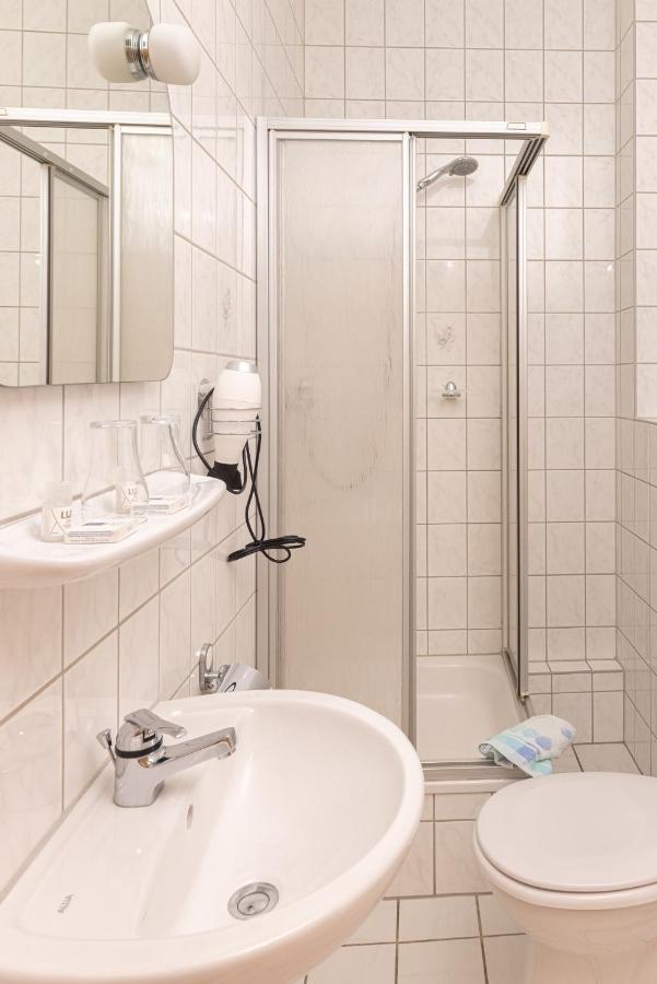 Hotel Carola Ольбернгау Екстер'єр фото